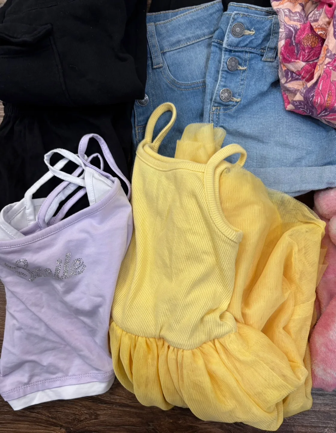 Huge Girls Lot - 15 Items Most Old Navy $ 250 Retail for $22 SZ6 image indicator(6)