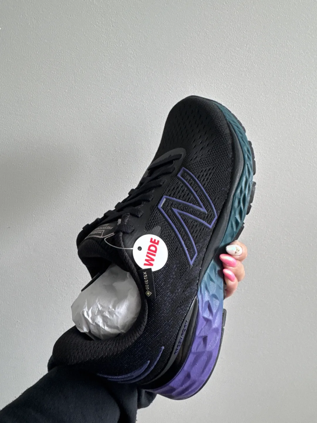 New balance 880v11 women’s goretex running sneakers thumbnail
