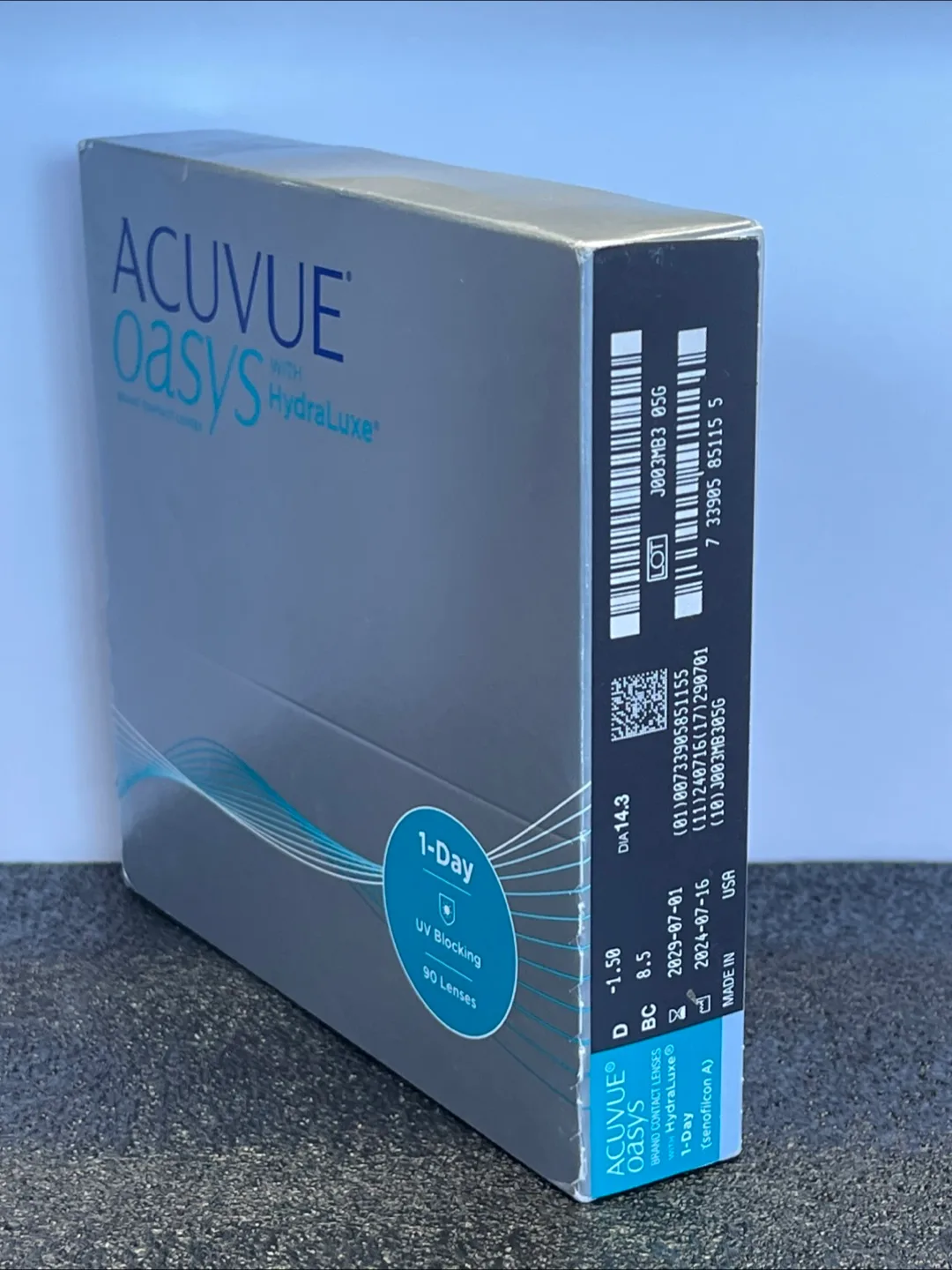 Acuvue Oasys HydraLuxe 1-Day Contact Lenses - 90 Count image indicator(2)