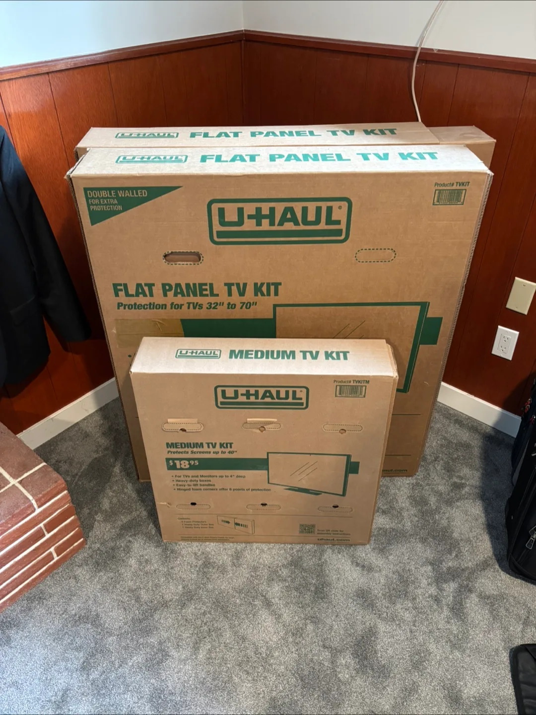 U-Haul Flat Panel TV Kit Boxes (x3) (32"-70") thumbnail
