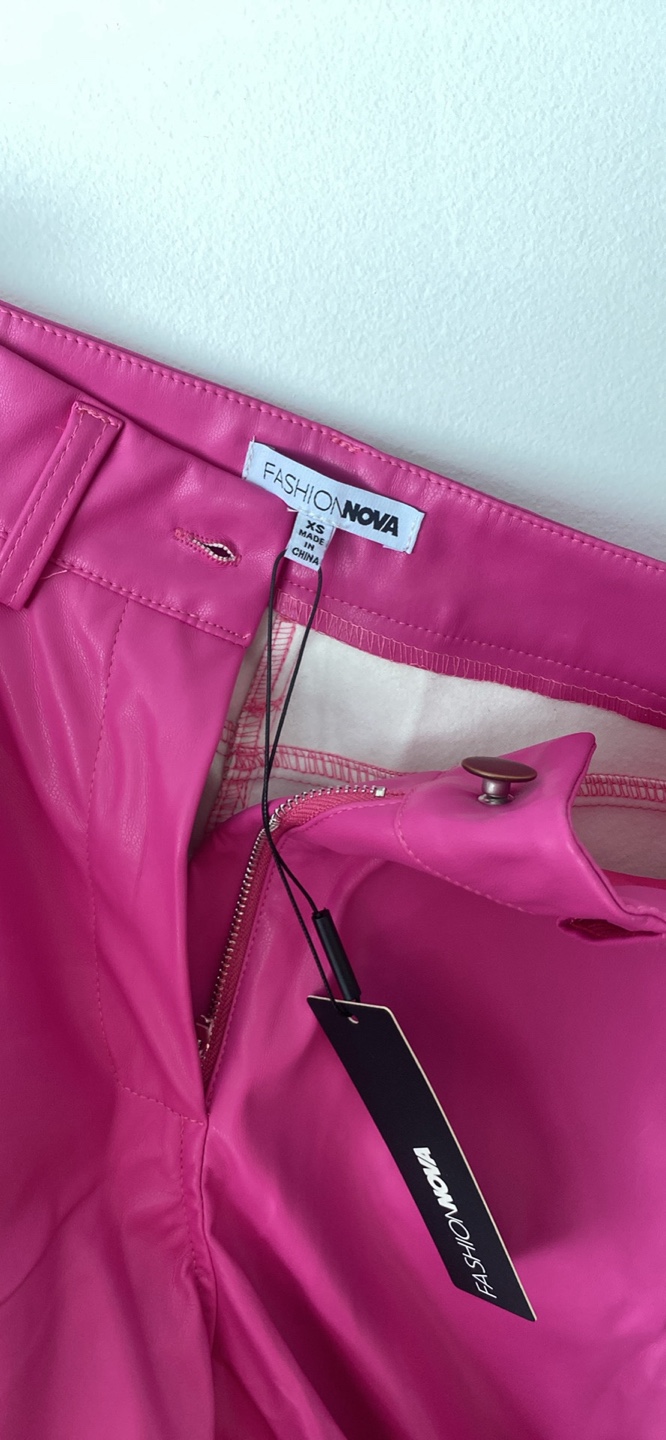 Women’s pink leather XS fashion nova pants - photo 4