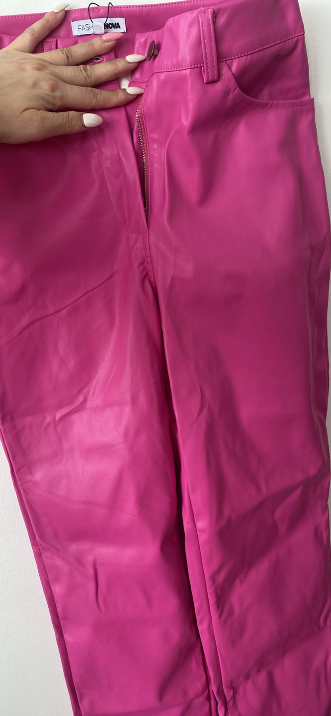 Women’s pink leather XS fashion nova pants