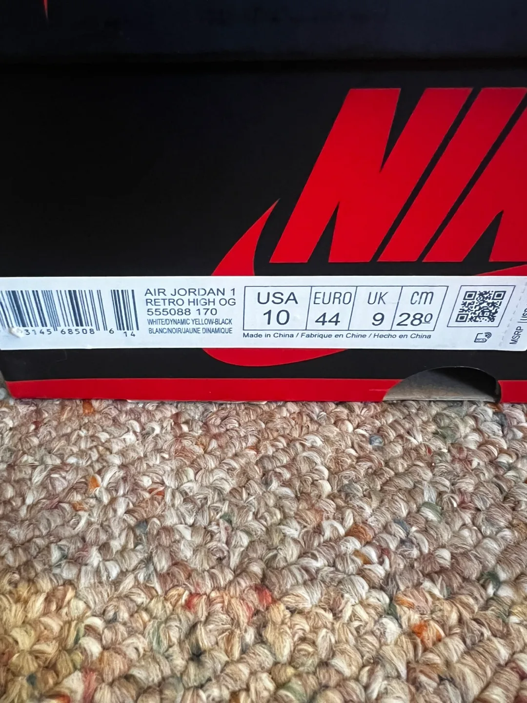 Nike Air Jordan 1 Retro High OG Size 10 image indicator(7)