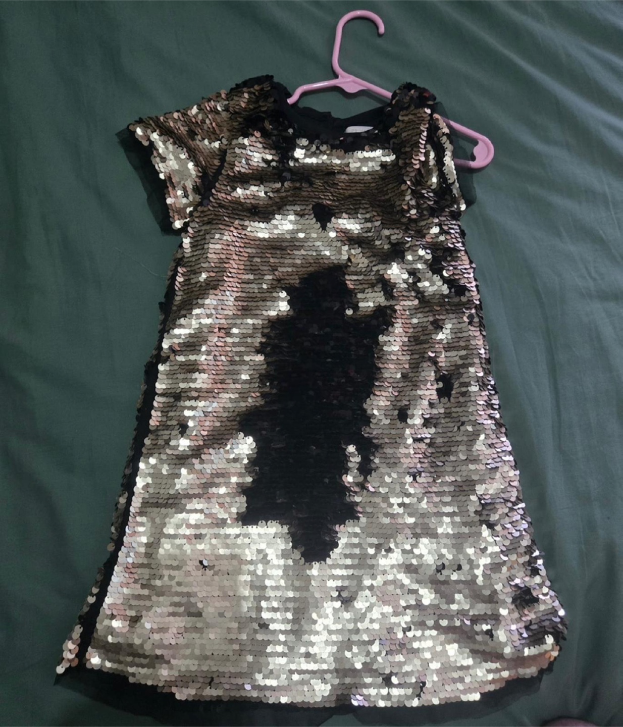 Girls' Primark Premium Sequin Dress Size 4-5Y - photo 2