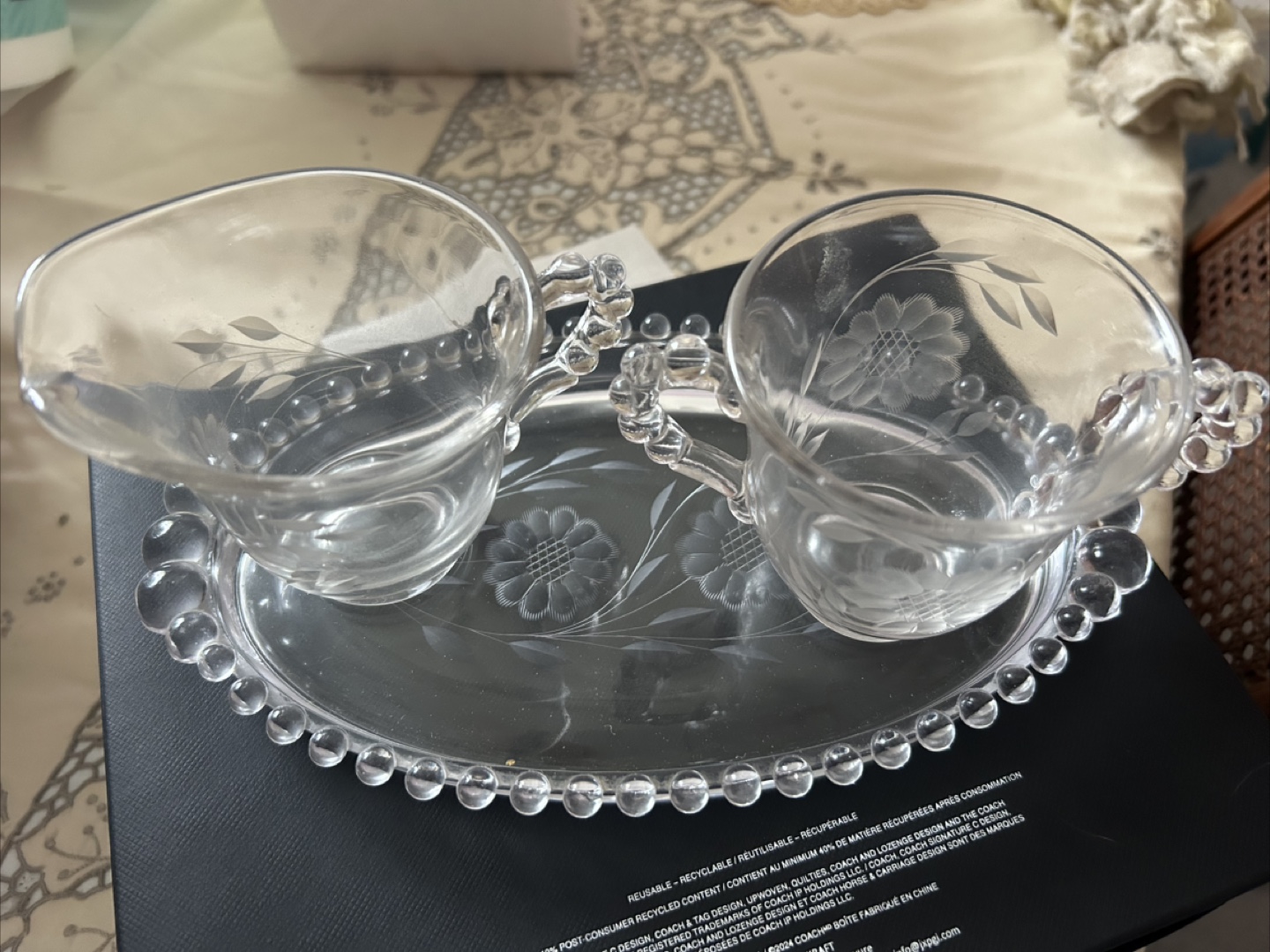 Glass sugar and creamer set