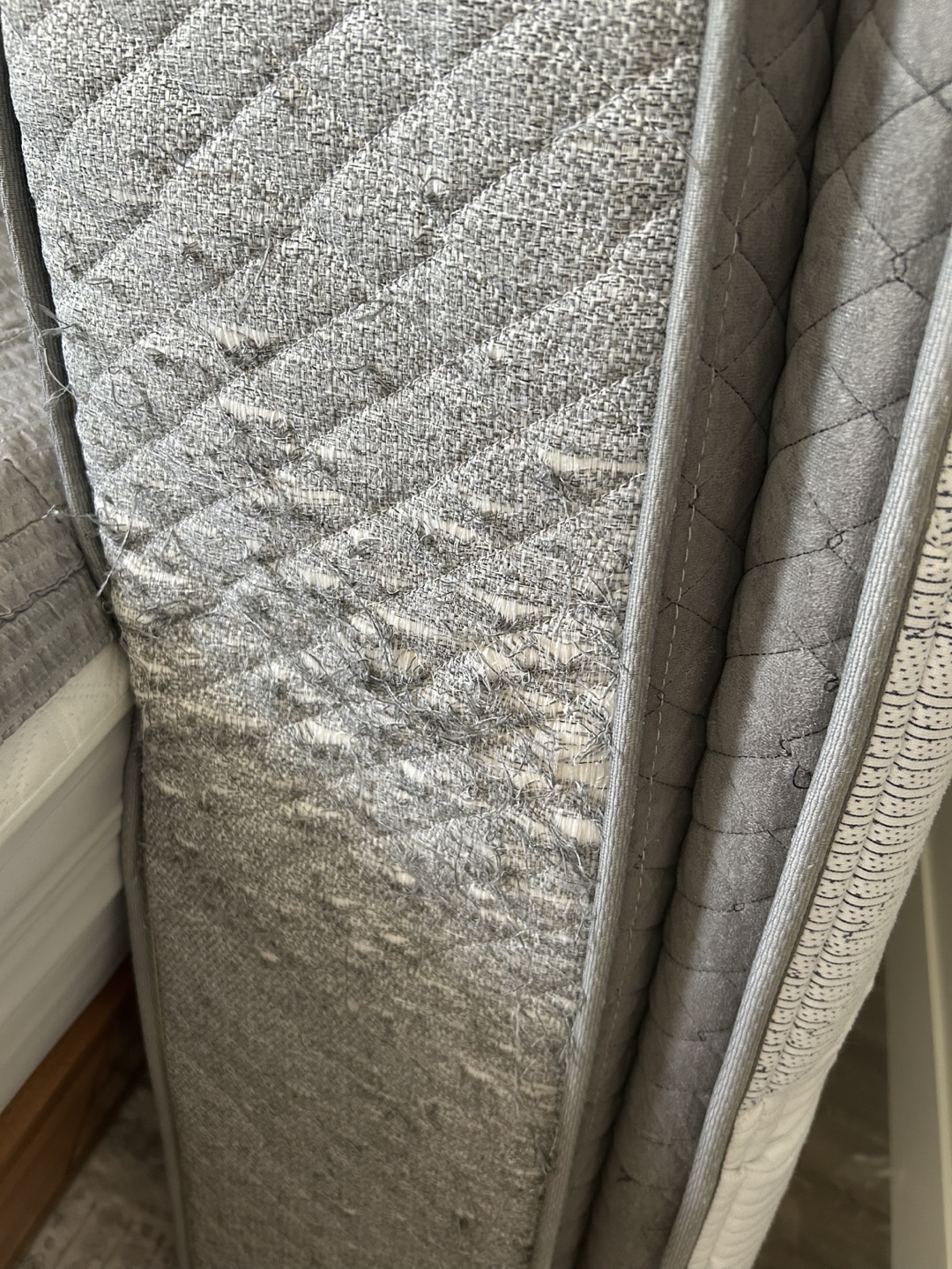 Queen Mattress ( must pick it up yourself) - photo 4