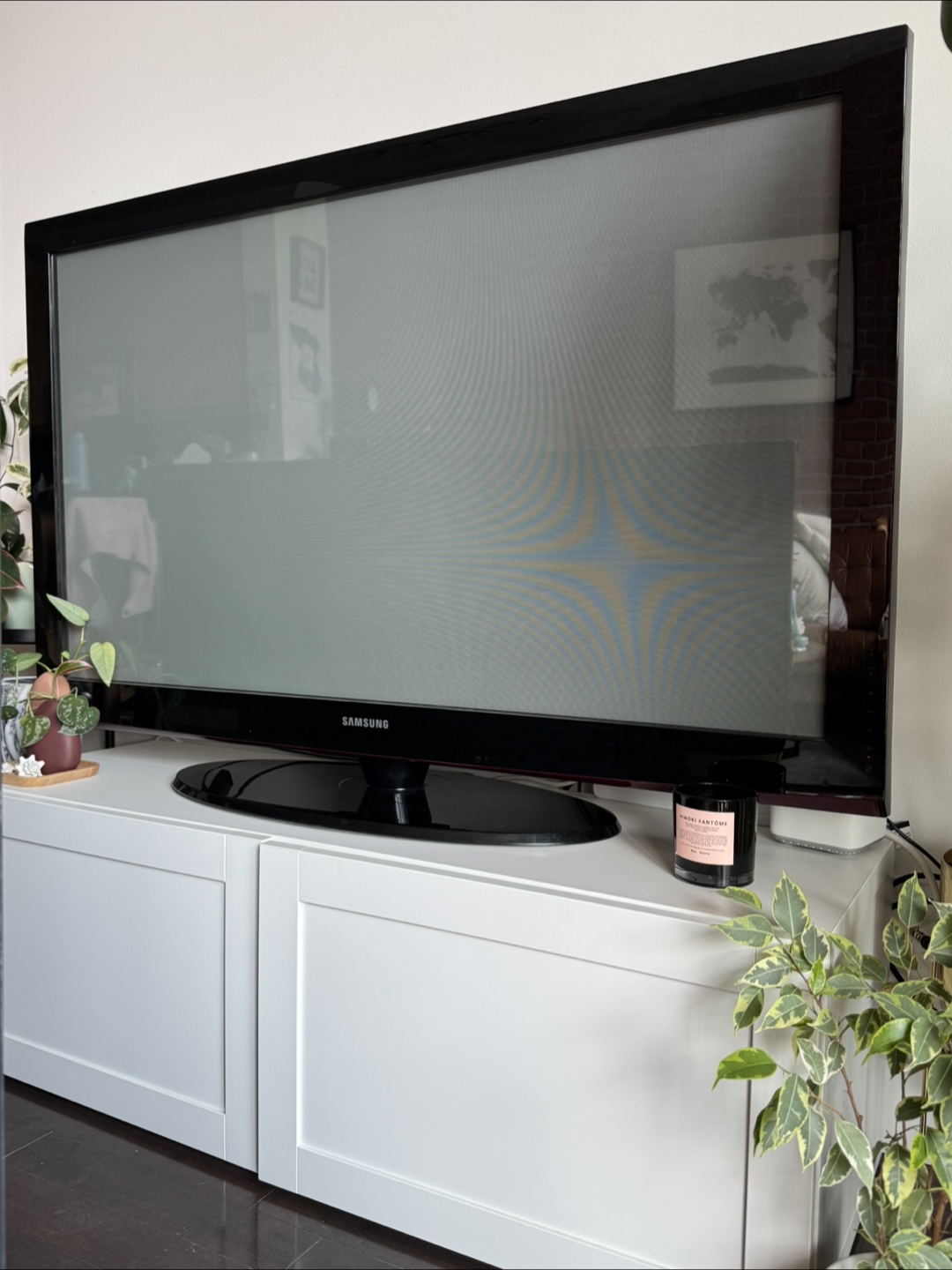 Samsung 50" Plasma TV - photo 2