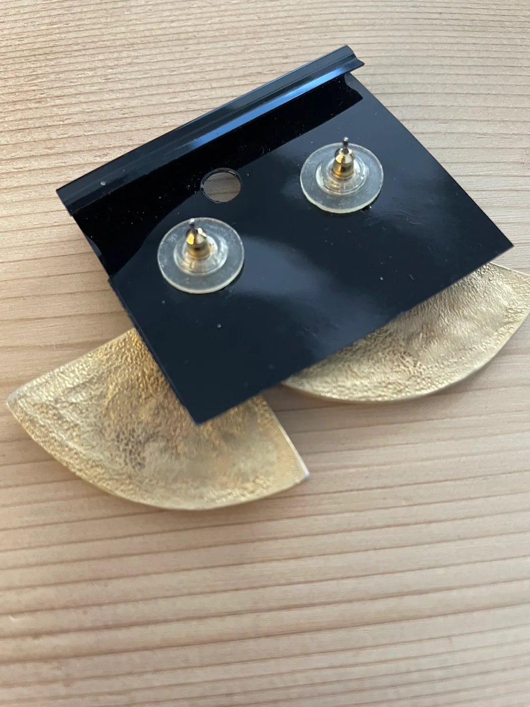 🏒 Gold and Navy Blue Statement Earrings image indicator(2)