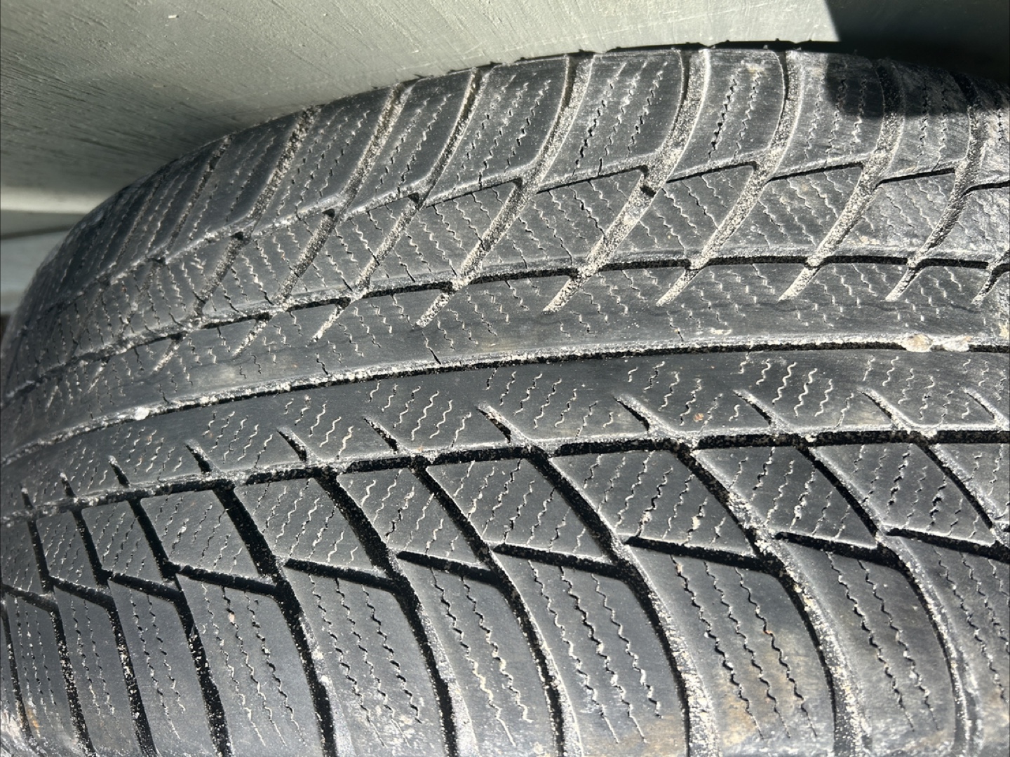 17" Mini Cooper Alloy Wheel with Tire - photo 5