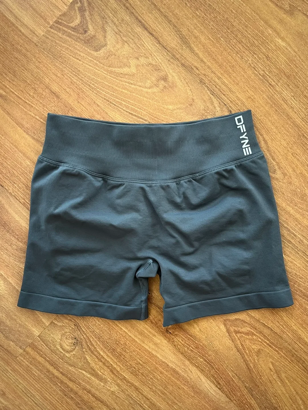 DFYNE Grey Gym Shorts image indicator(2)