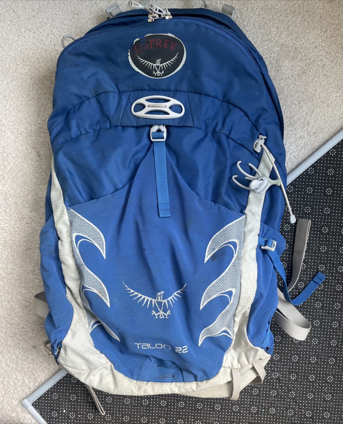 Osprey Talon 22 Backpack - Blue and Grey