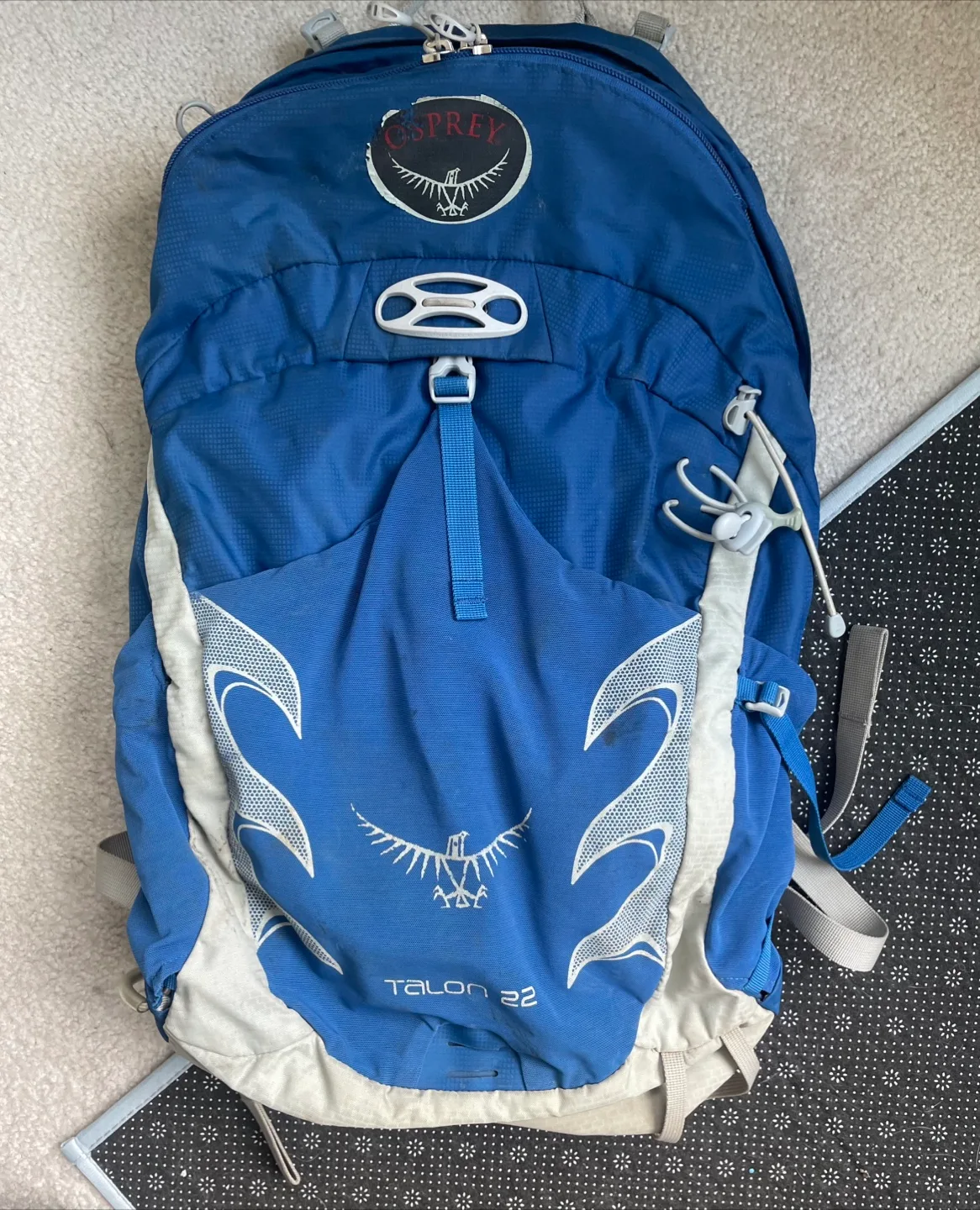 Osprey Talon 22 Backpack - Blue and Grey thumbnail