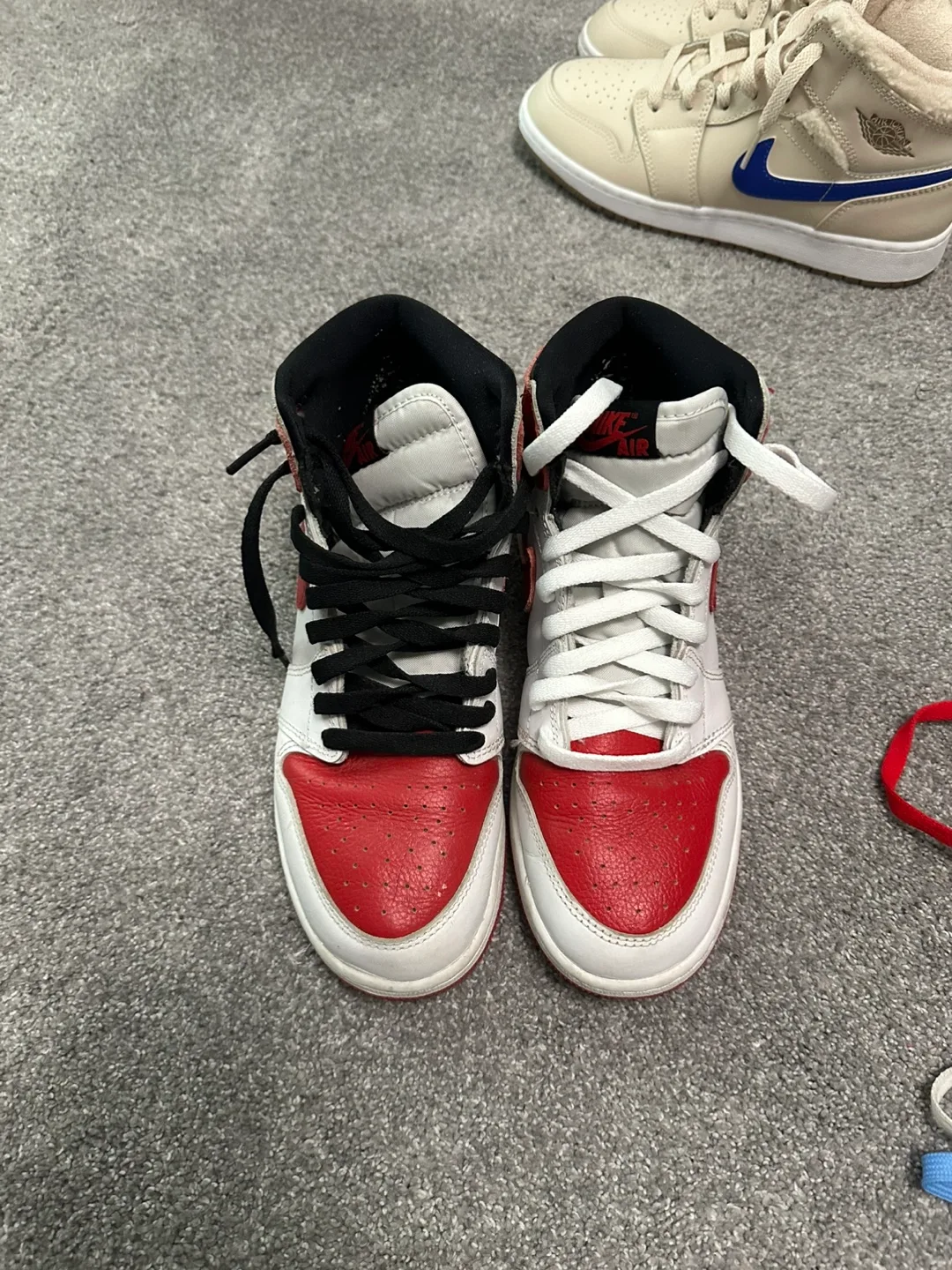 Air Jordan 1 Retro High OG 'Bred' Size 5Y thumbnail