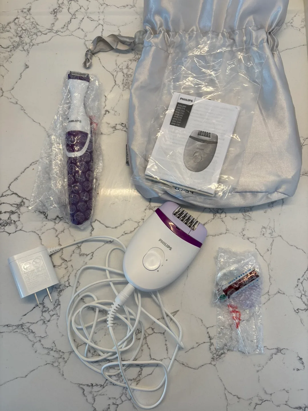 Philips Satinelle Essential Epilator & Trimmer Set thumbnail