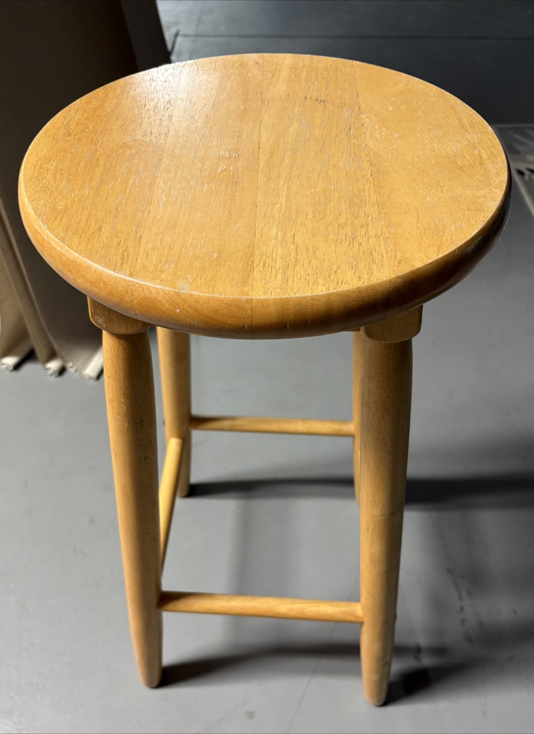 Wooden Pine Stool Chair