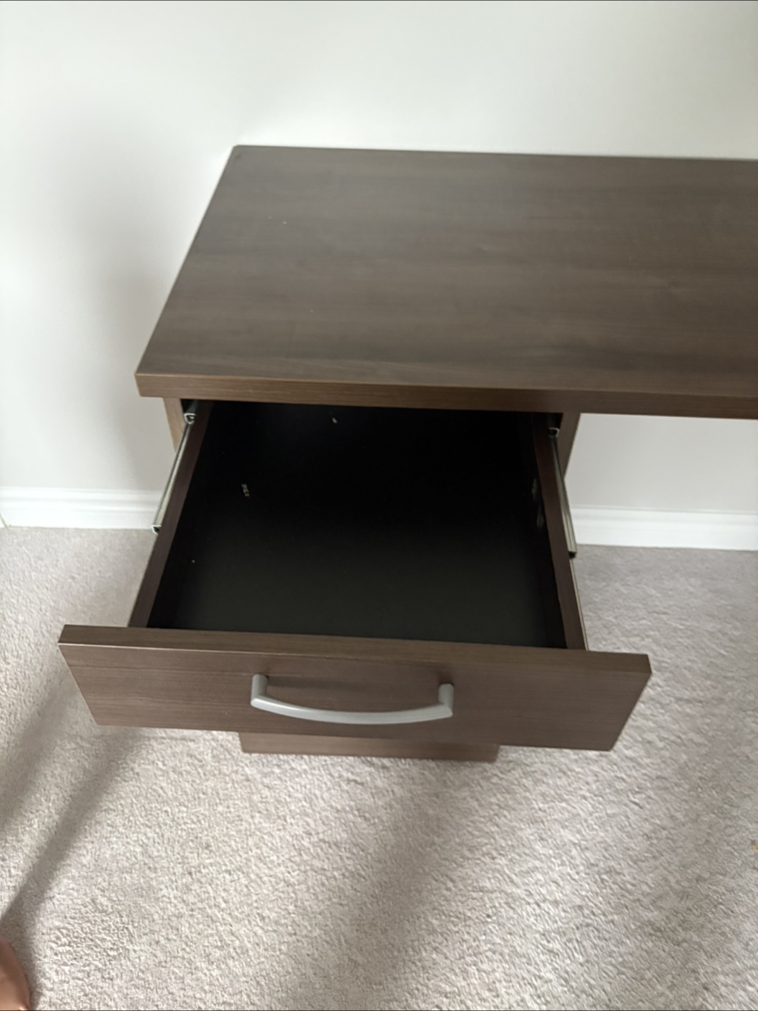 L-Shaped Office Desk with Storage Drawers – Excellent Condition - photo 5