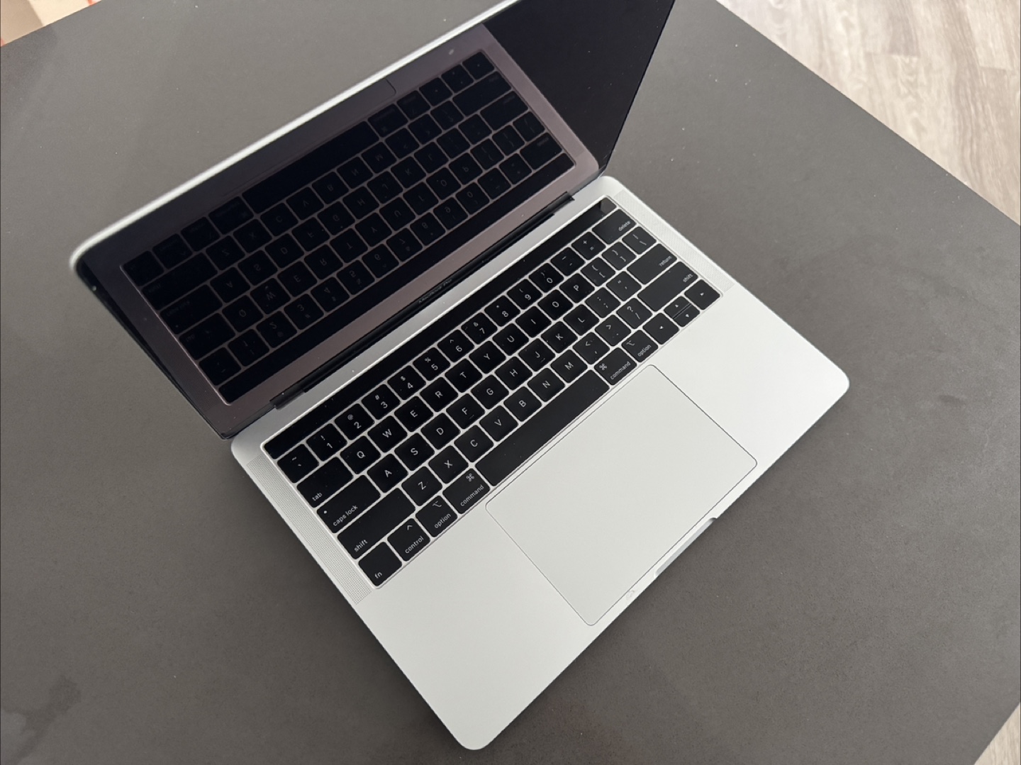 13-inch MacBook Pro 2019, 8GB RAM, 256GB SSD