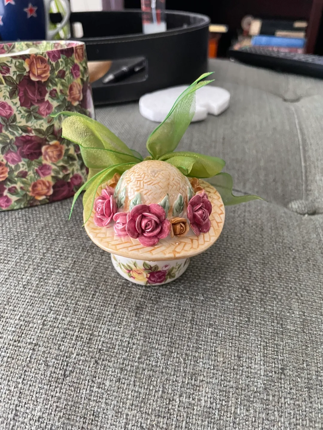 Royal Albert Old Country Roses Hat Trinket Box thumbnail