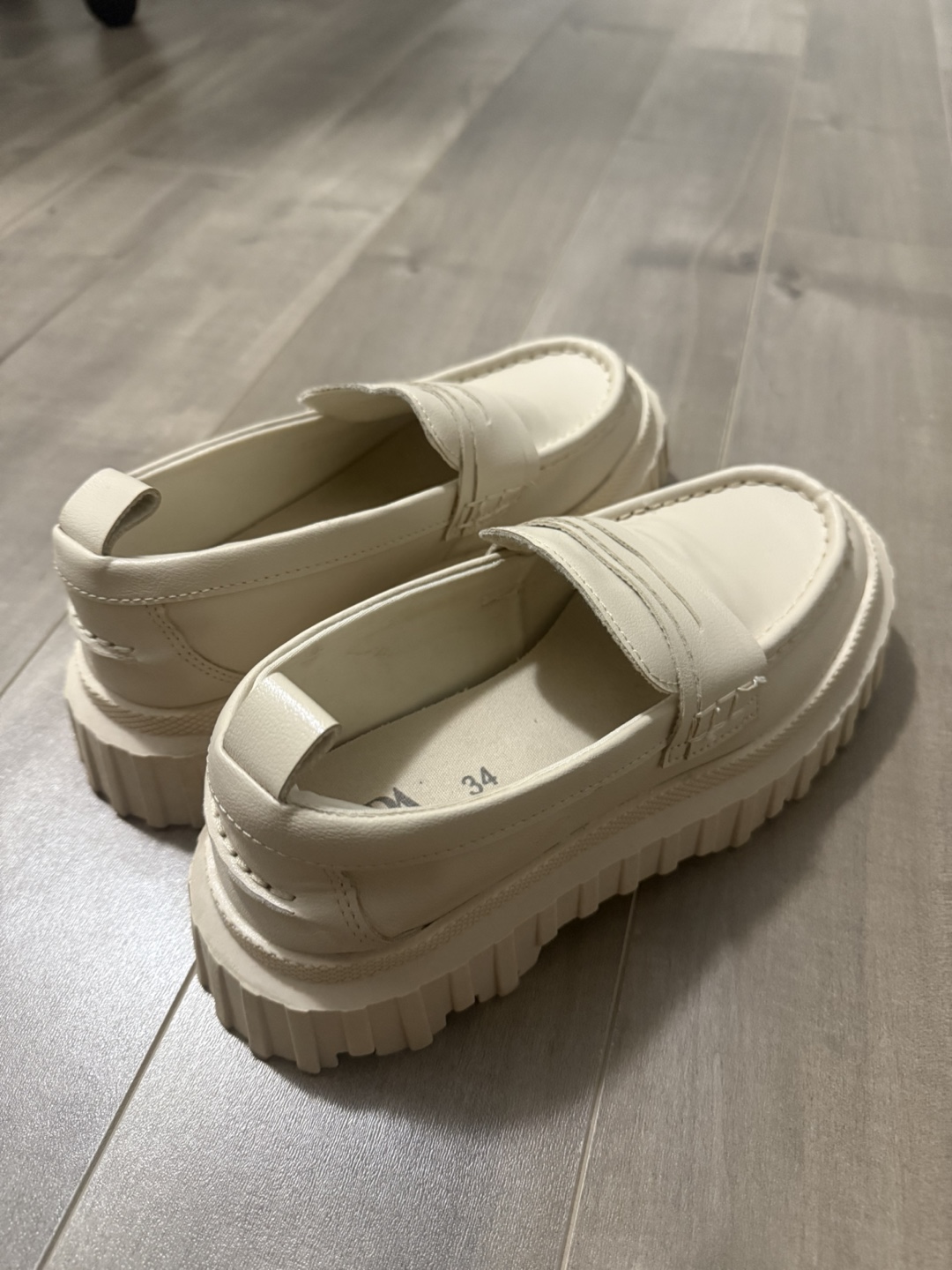 Zara Cream-Colored Platform Loafers - Size 34