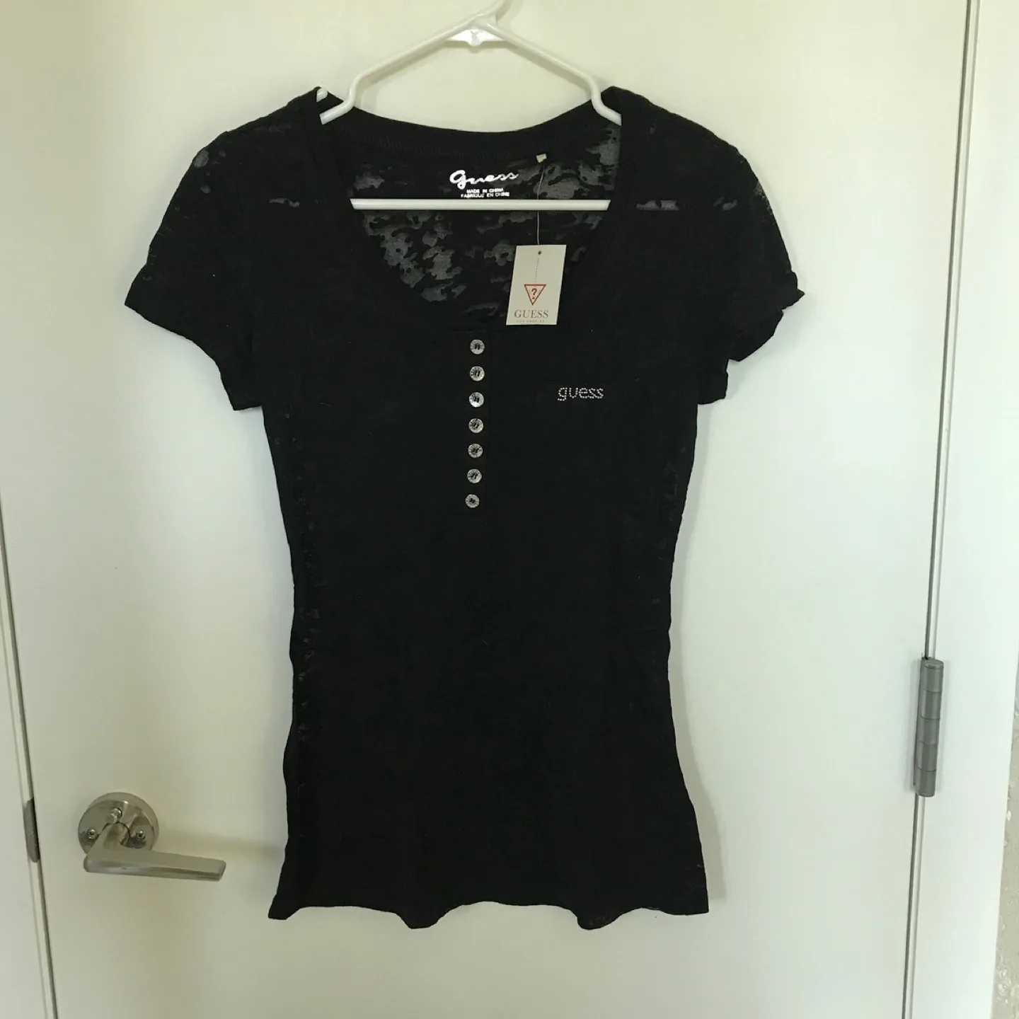 Black Guess T-Shirt thumbnail