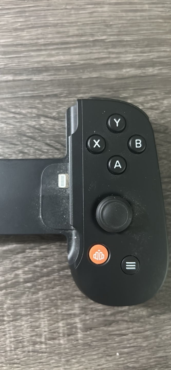 Backbone One Mobile Gaming Controller - photo 3