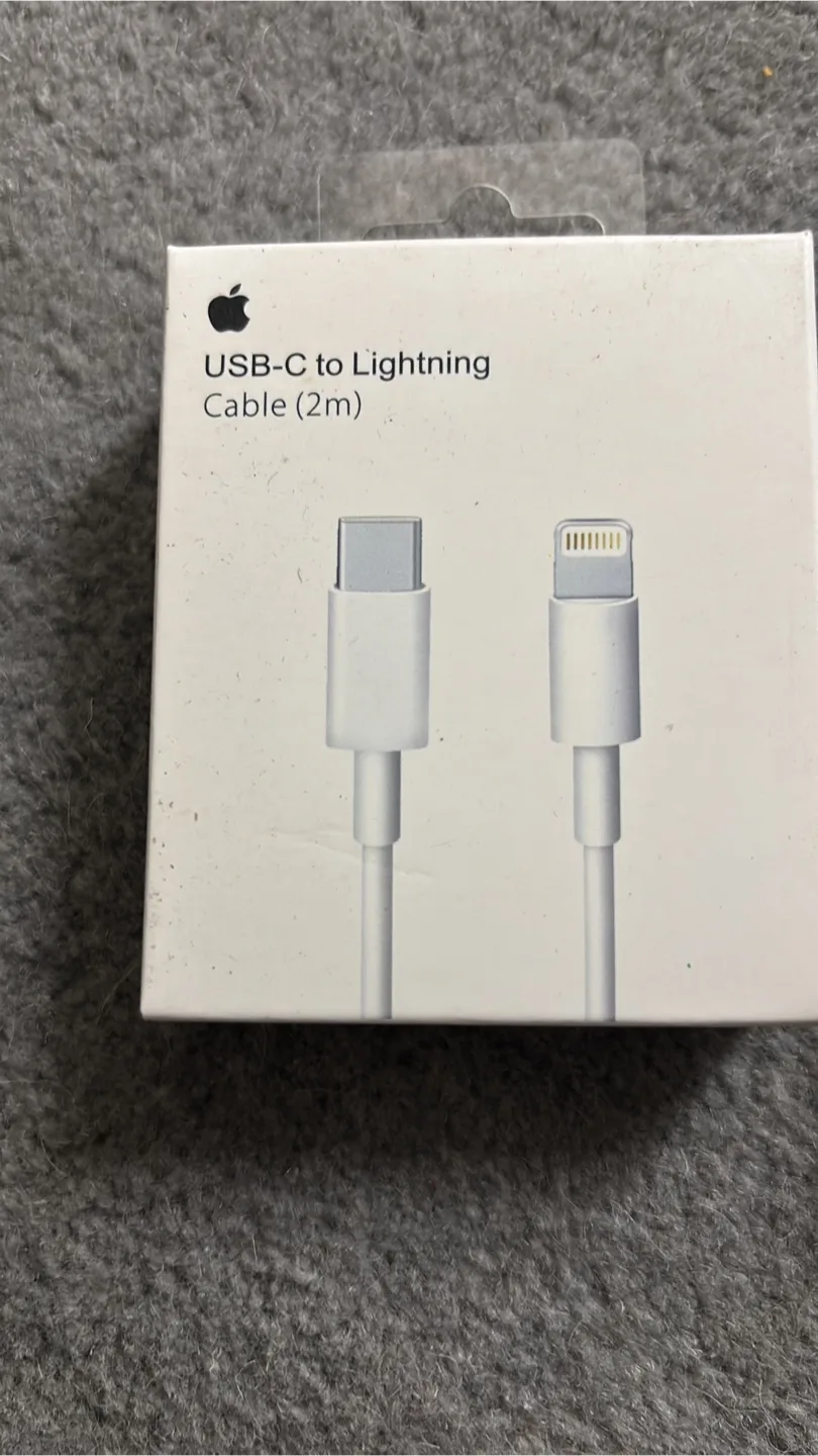 Apple USB-C to Lightning Cable (2m) image indicator(2)