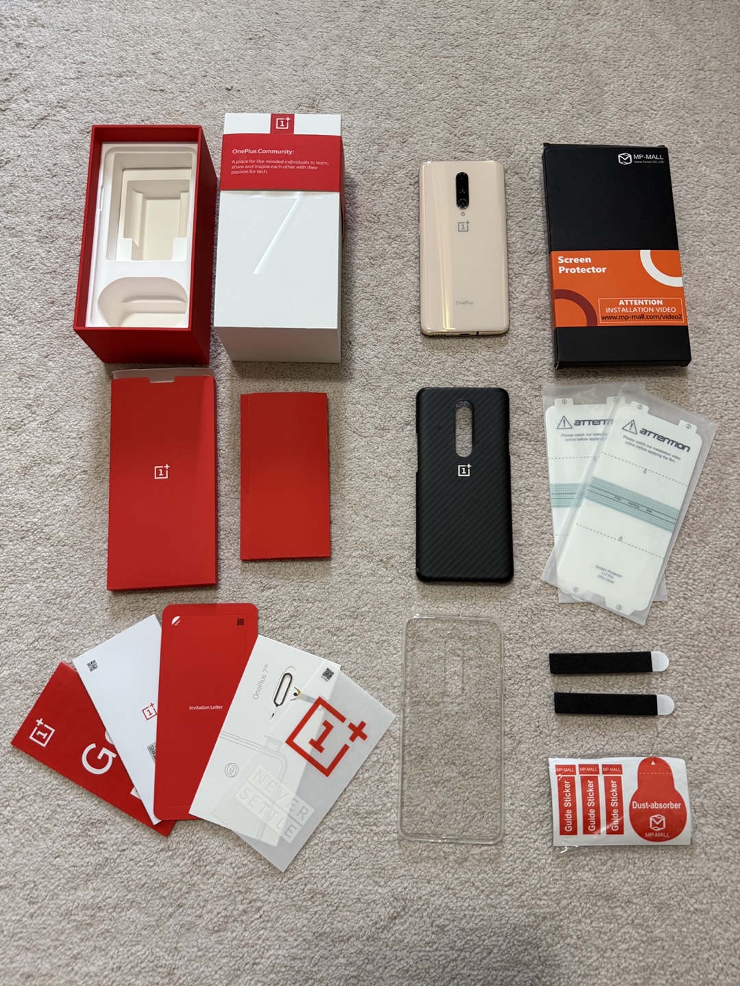 OnePlus 7 Pro 256 GB / 8 GB + 2 cases + 2 film screen protectors