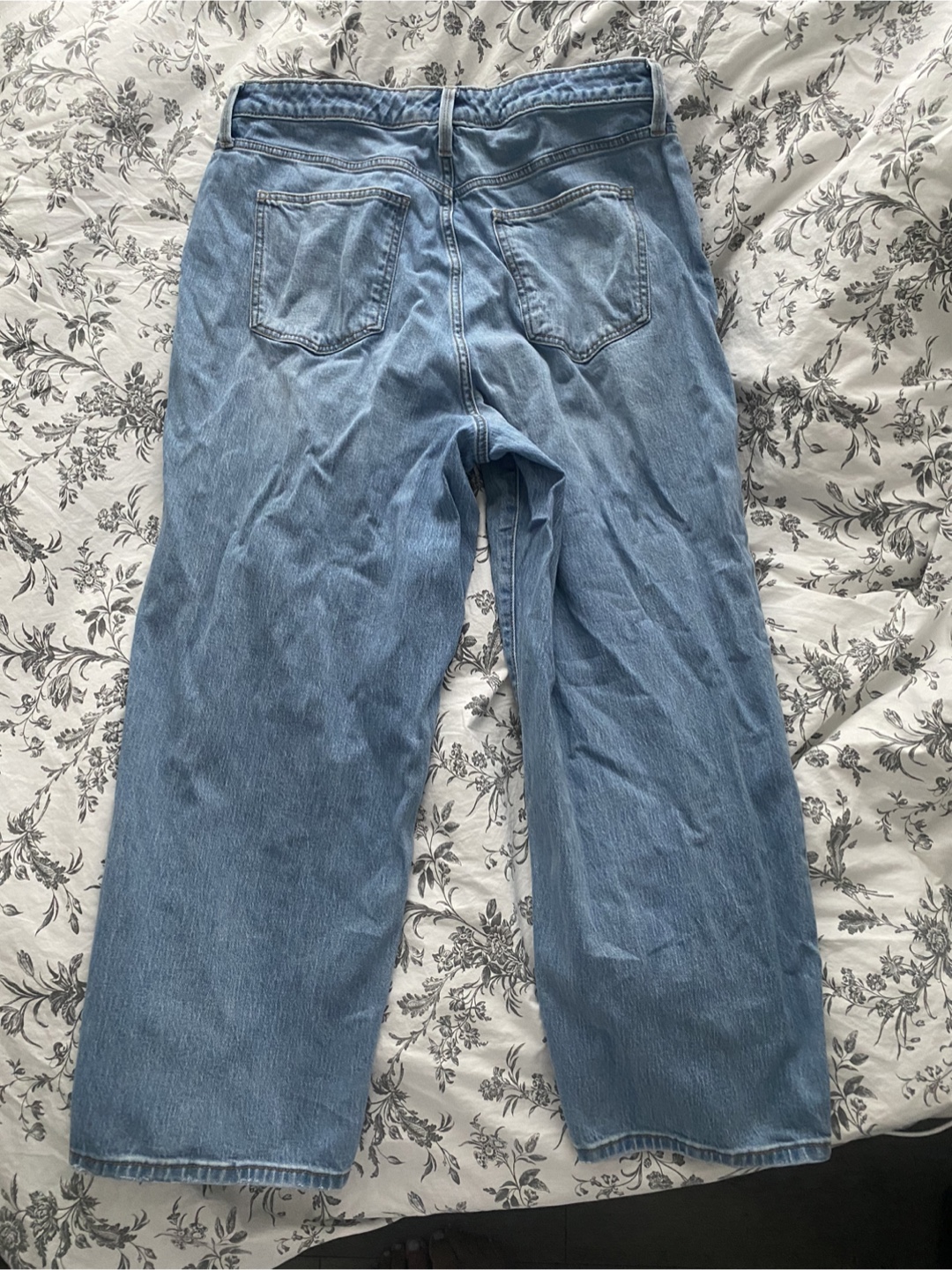 Women's light wash wide leg jeans - photo 2