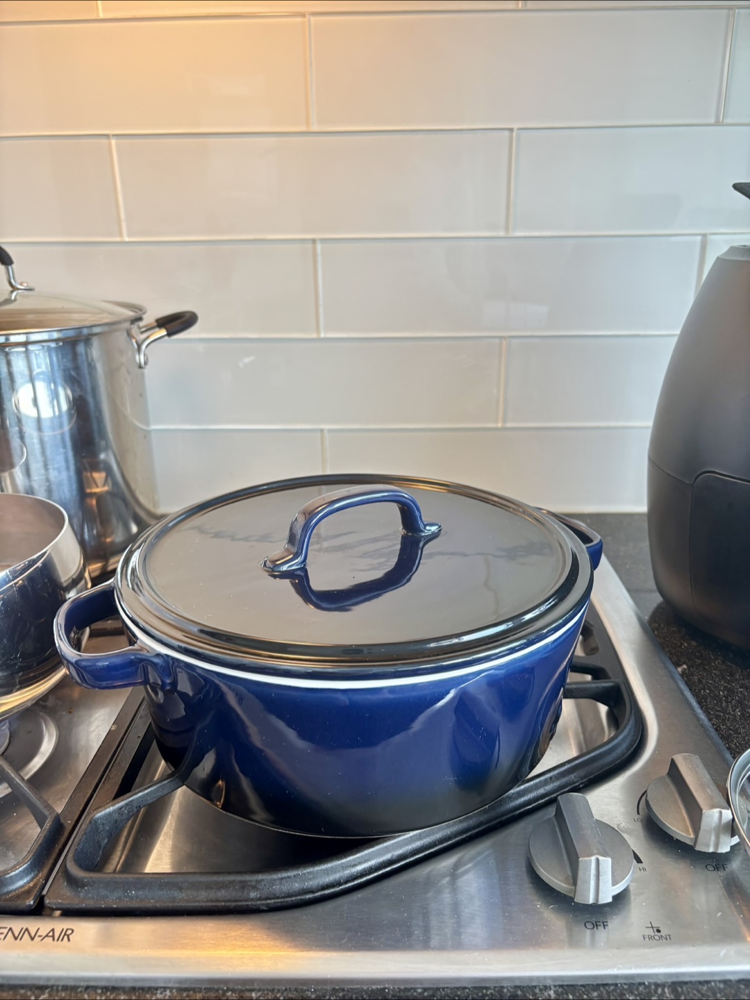 Stoneware Dutch Oven, La Marque 84, 4.5QT