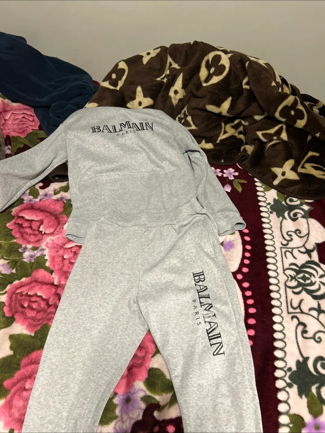 Balmain Paris Grey Jogger Set thumbnail