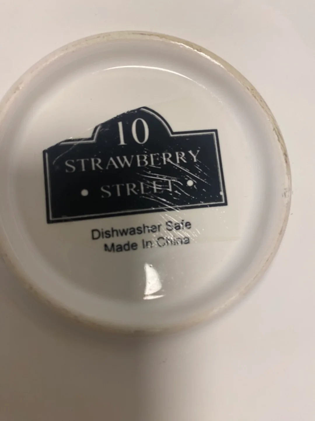 10 Strawberry Street White and Gold Serving Dish image indicator(4)