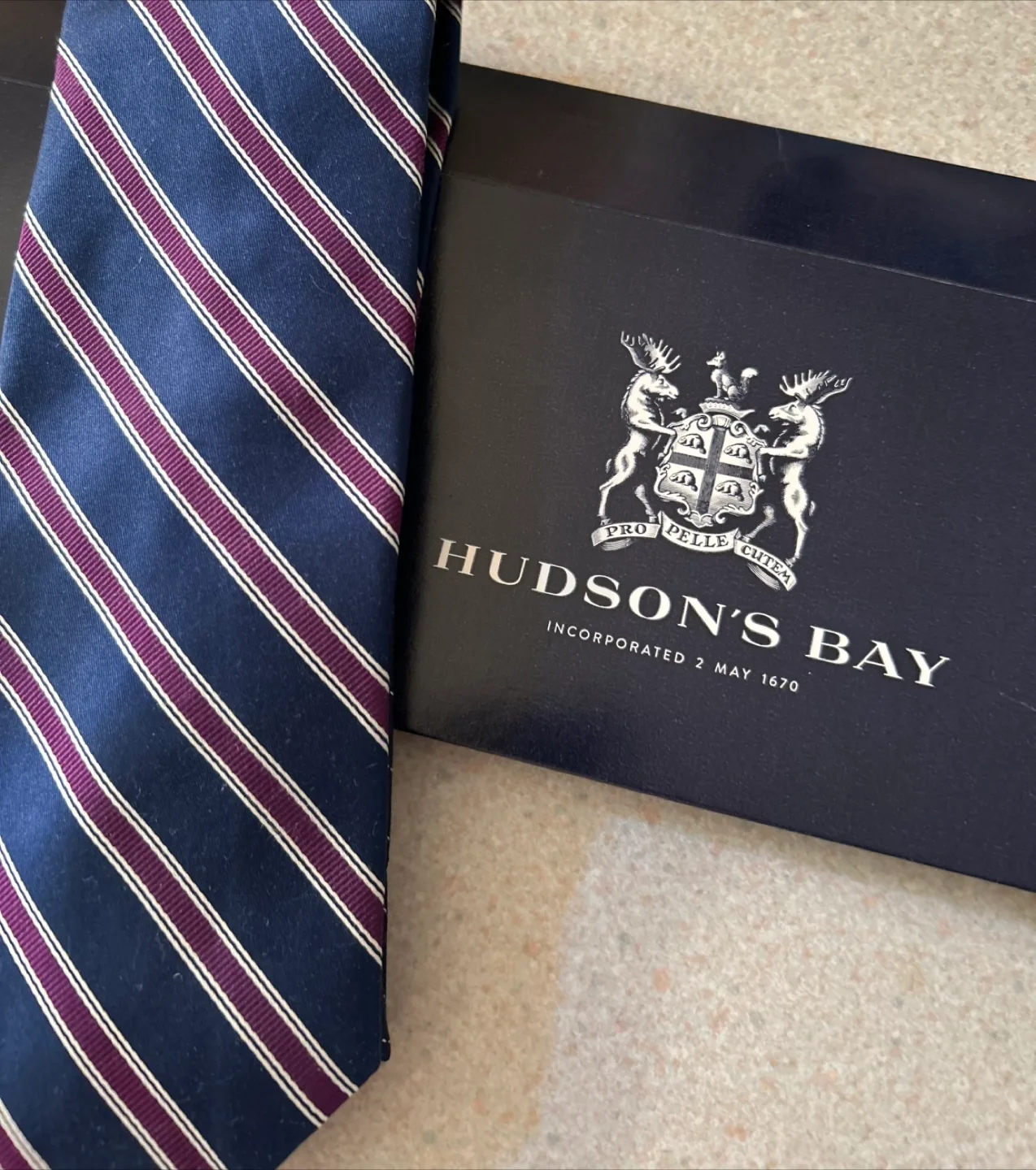 Tommy Hilfiger Men's Silk Tie - Brand New! image indicator(2)