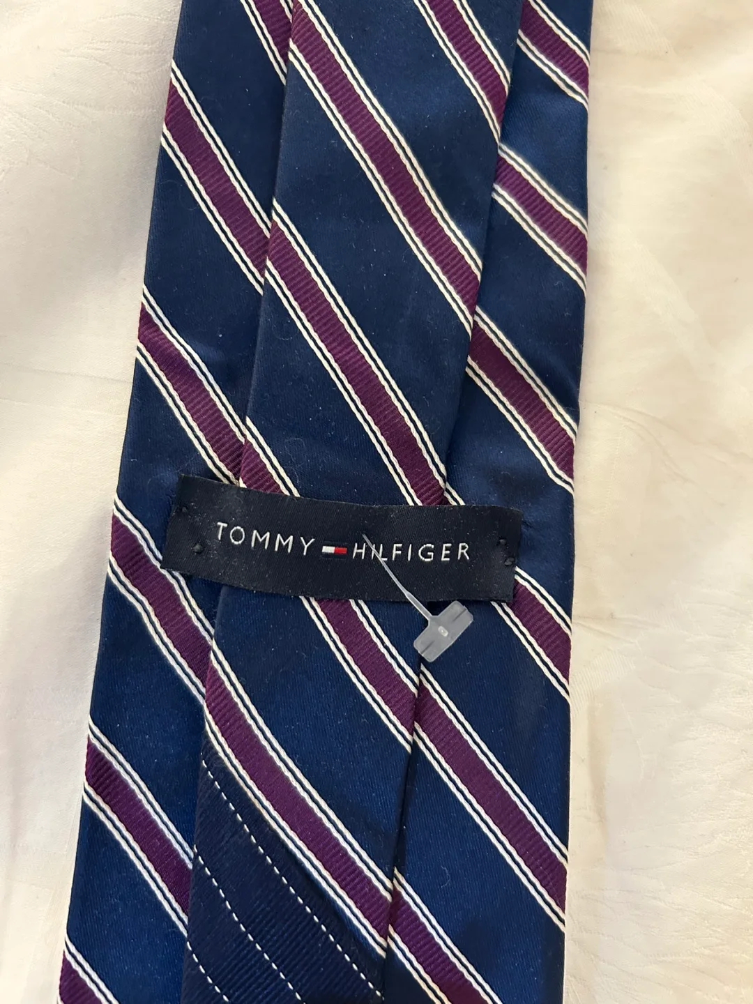 Tommy Hilfiger Men's Silk Tie - Brand New! image indicator(3)