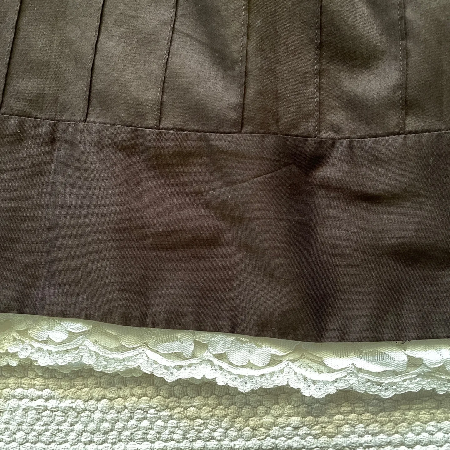 🥕Ann Taylor Petite Brown Pleated Skirt with Lace Trim image indicator(8)