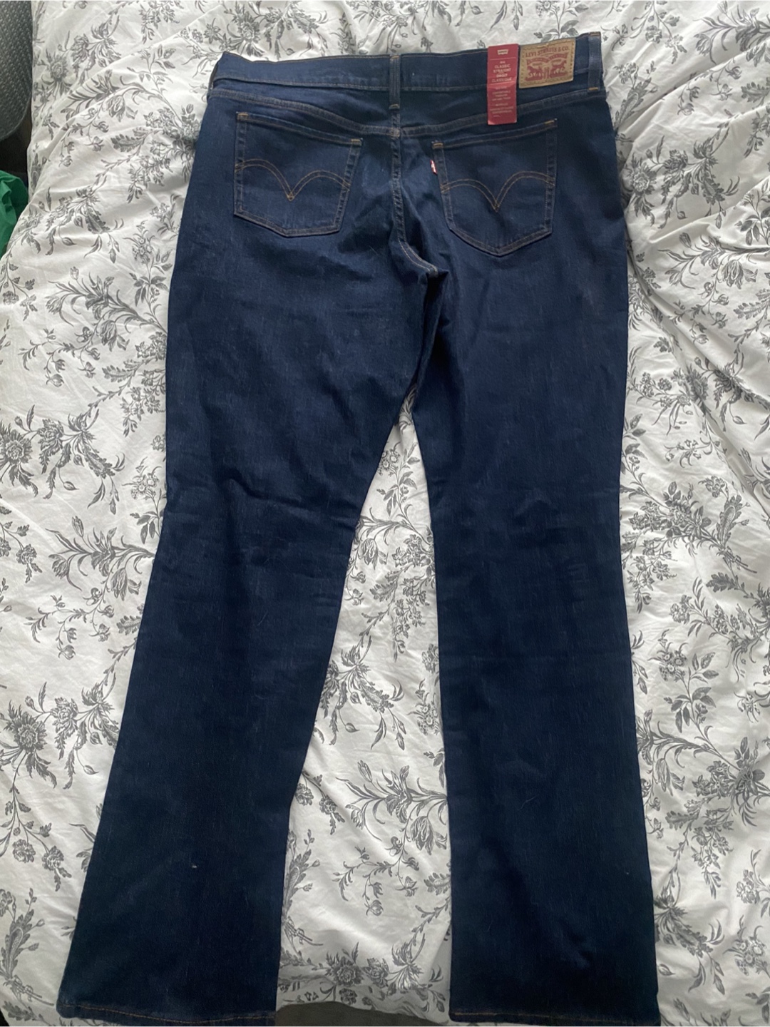 Levi's Women's Classic Straight Jeans - Size 33 - photo 3