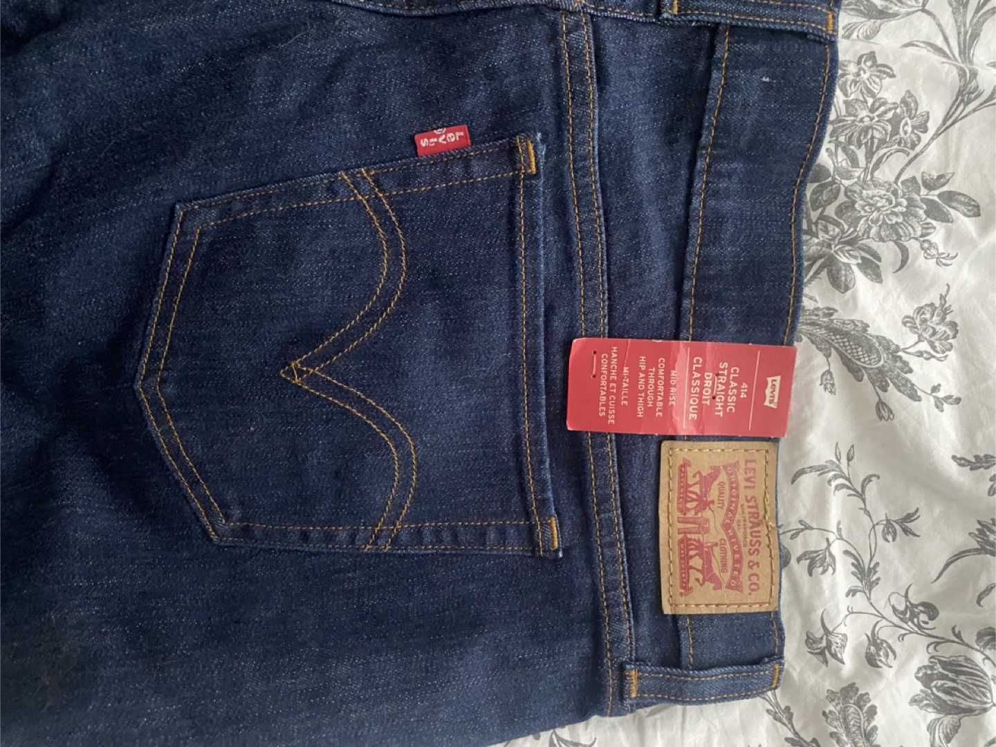 Levi's Women's Classic Straight Jeans - Size 33