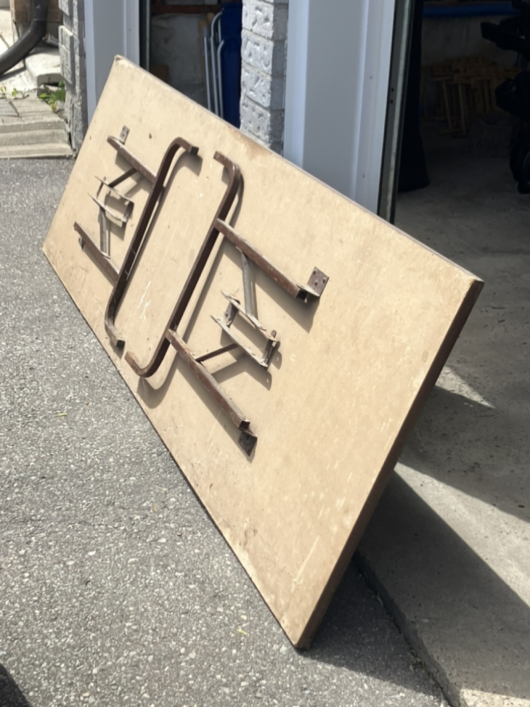 96” Folding Table - Heavy Duty - 1000lb Capacity - photo 2