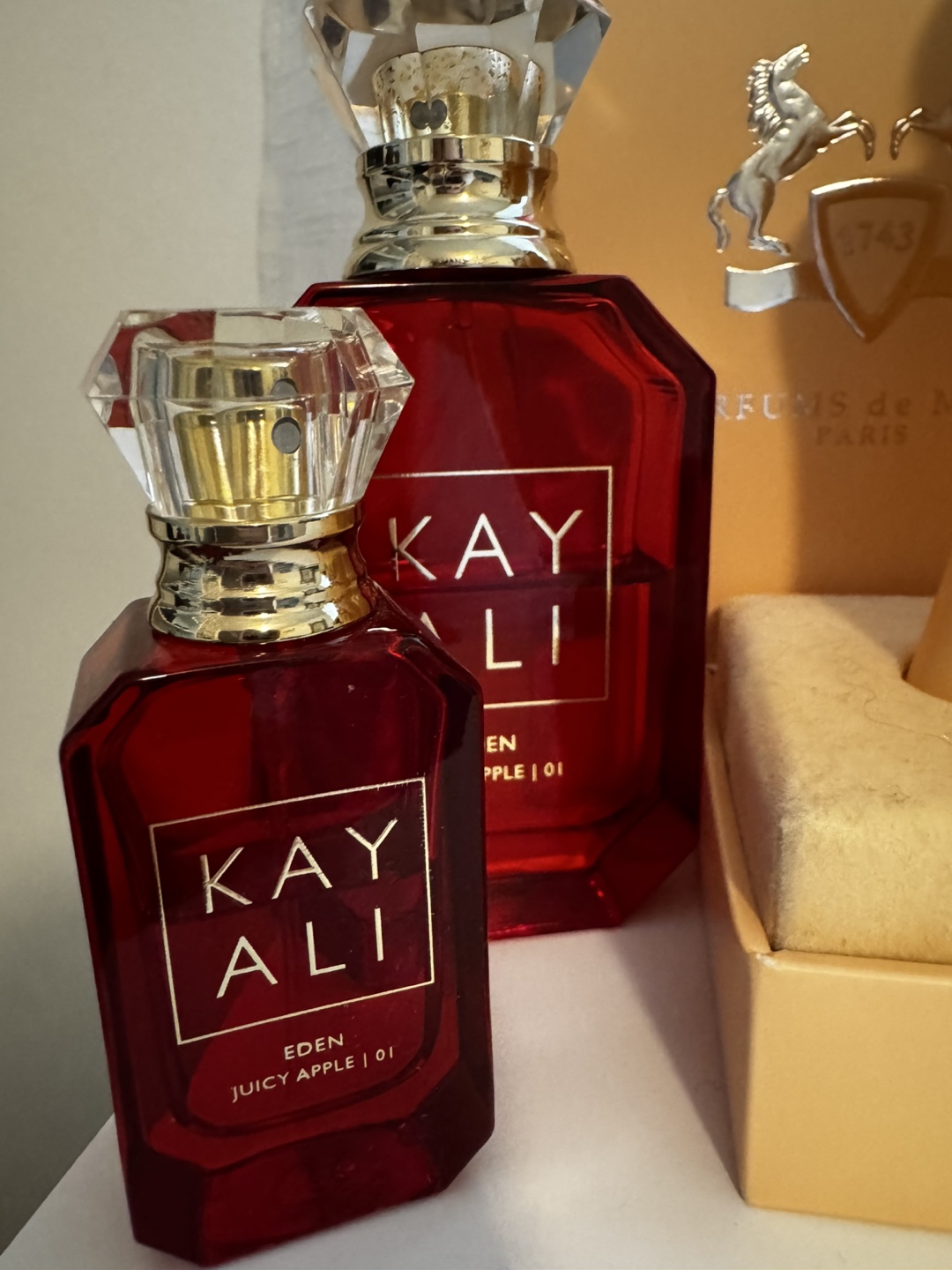 Perfumes - photo 2