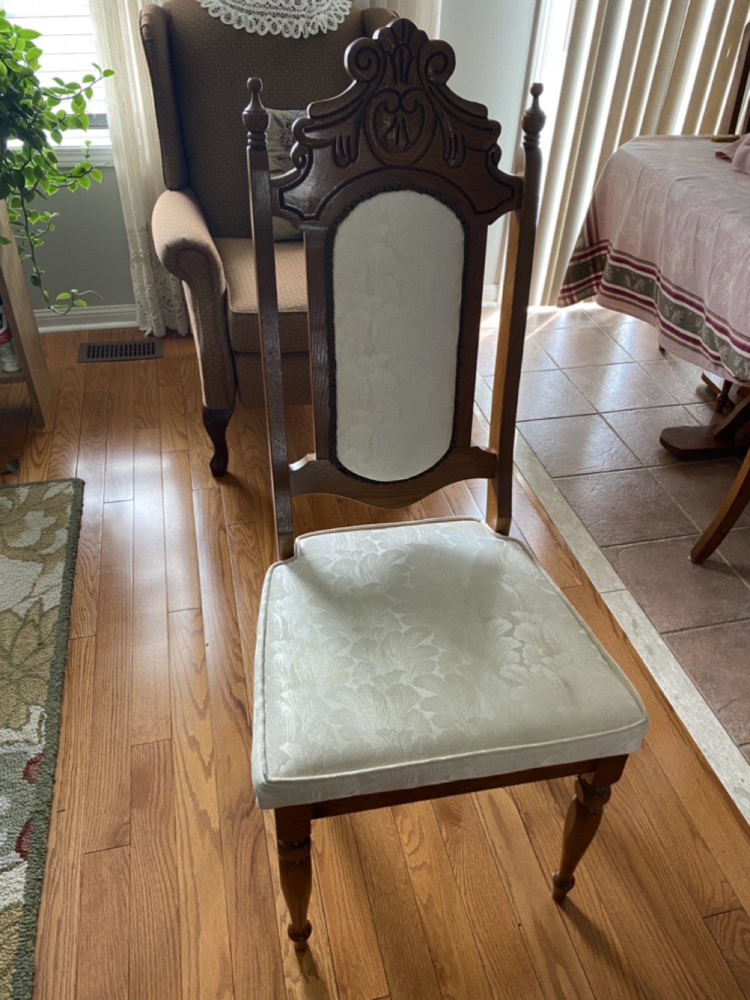 Antique-Style Dining Chair 6 of them