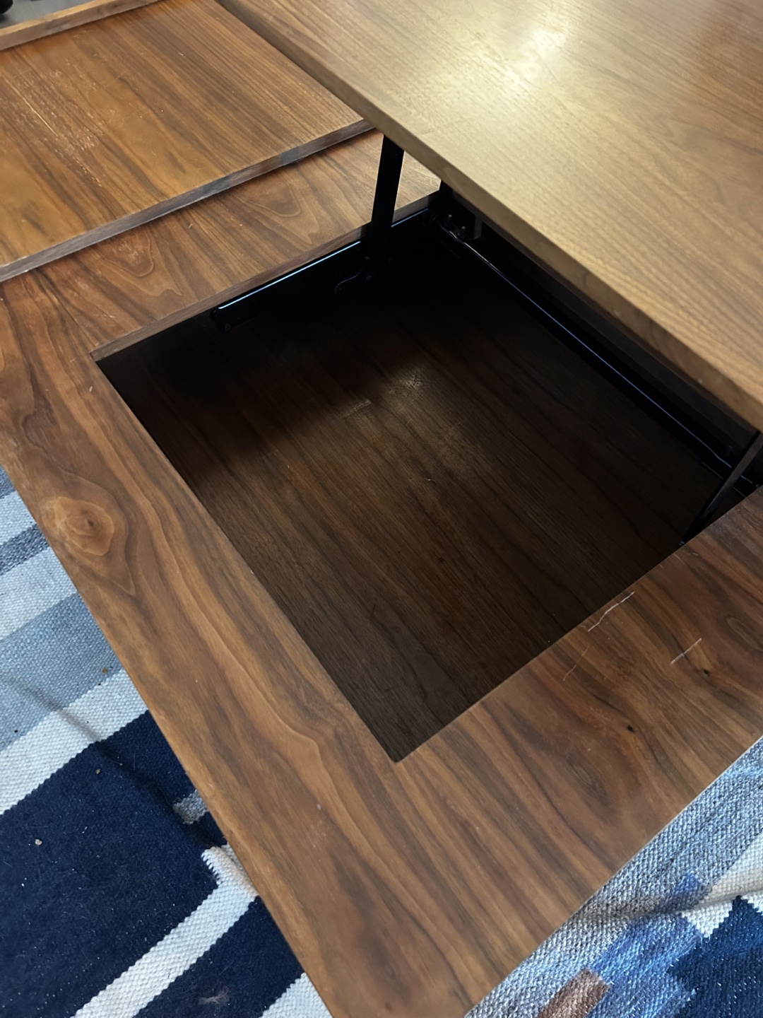 Structube EVO 47” Lift-top Coffee Table - photo 5