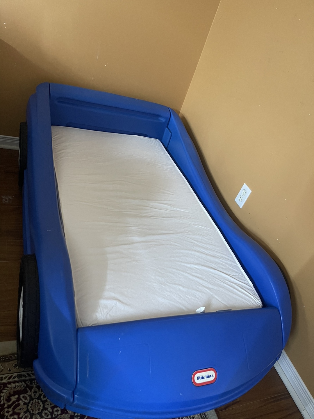 Baby and Toddler Car Bed with mattress. - photo 2