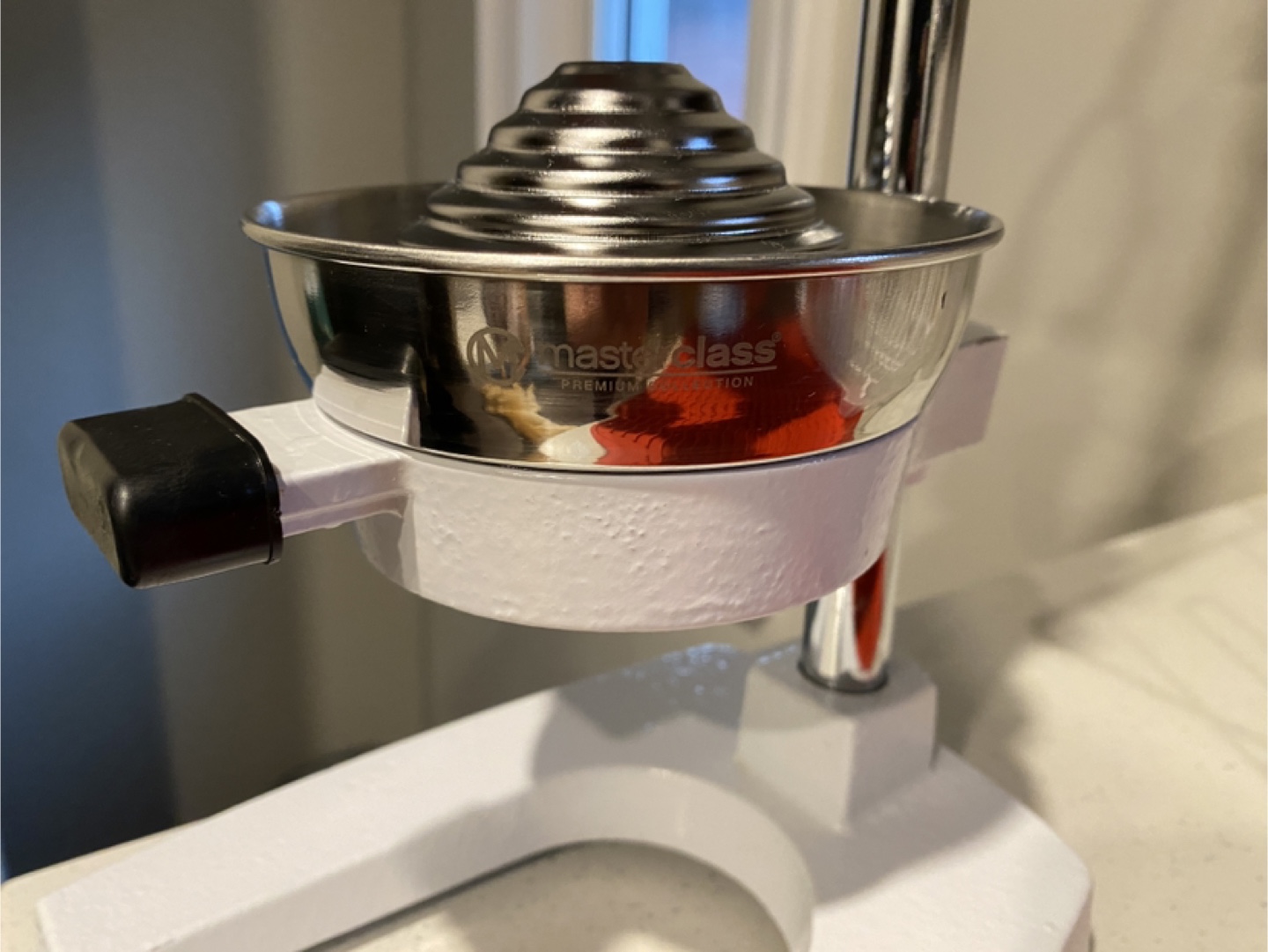 MasterClass Premium Collection Citrus Juicer - photo 2