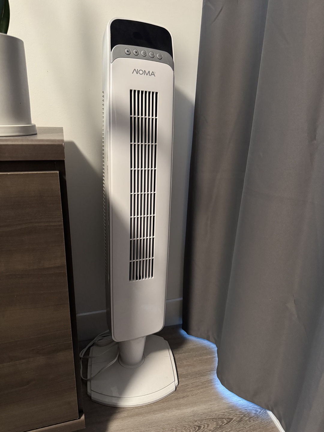 NOMA Slim Tower Fan