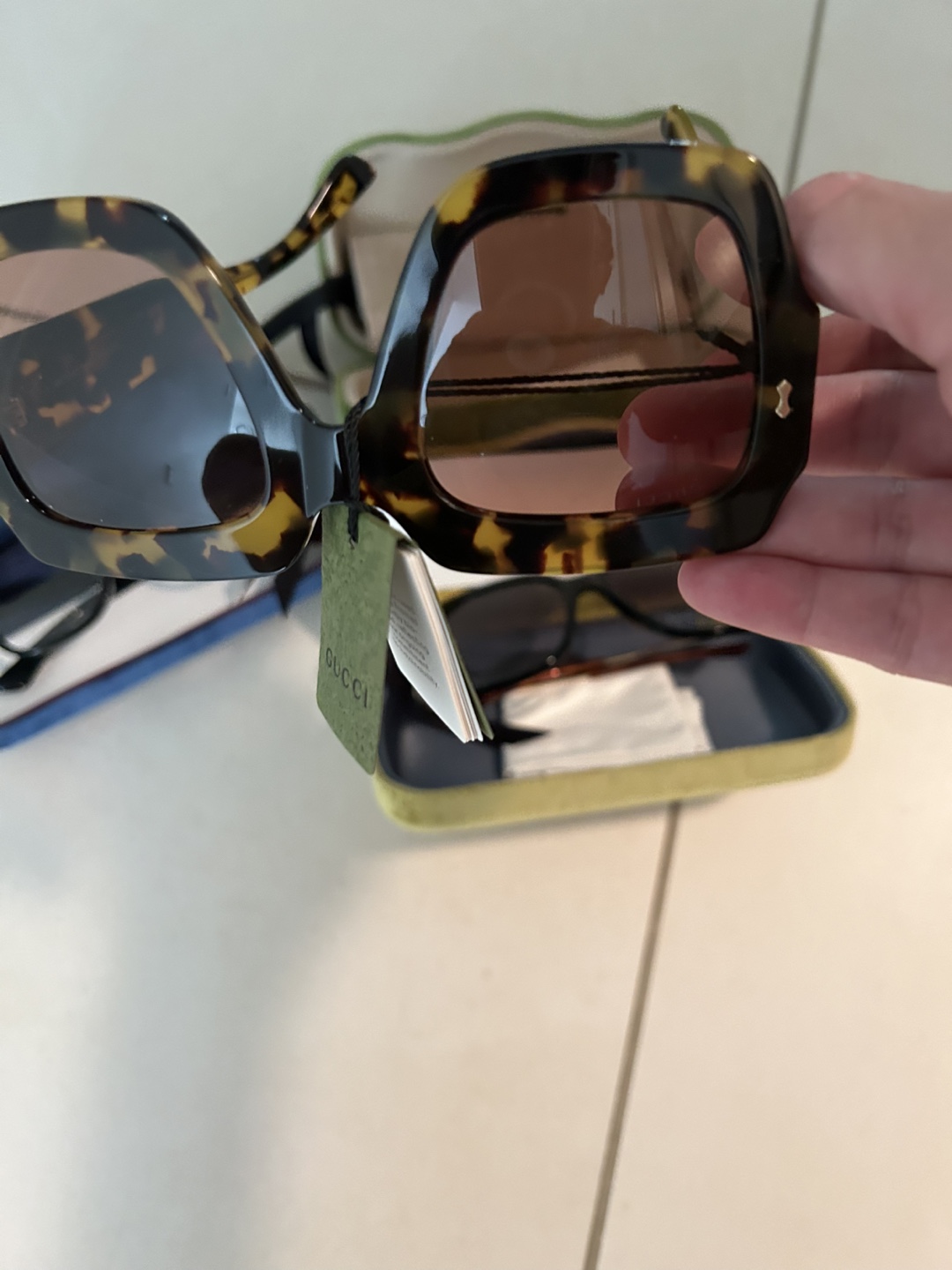 Gucci Sunglasses - Brown Tortoise Shell - photo 3