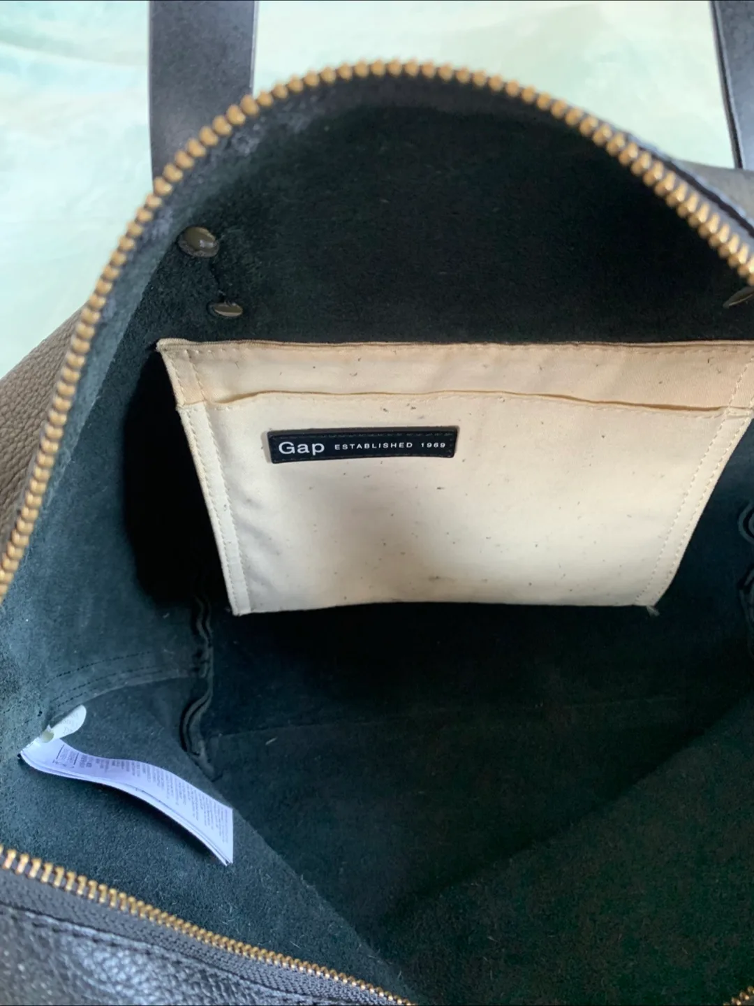 GAP Black Genuine Leather Tote image indicator(6)