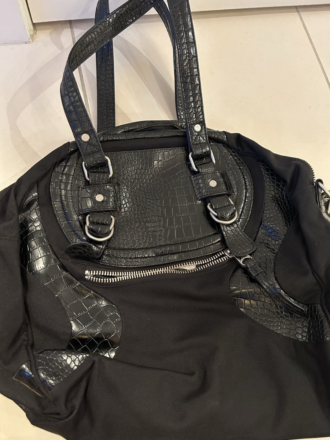 Lululemon Black Croc-Embossed Tote Bag - photo 3