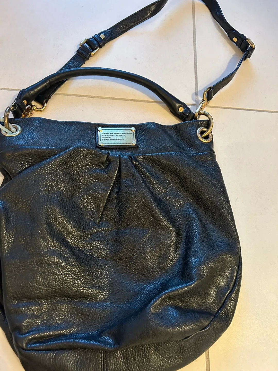 Marc by Marc Jacobs Black Leather Shoulder Bag image indicator(2)