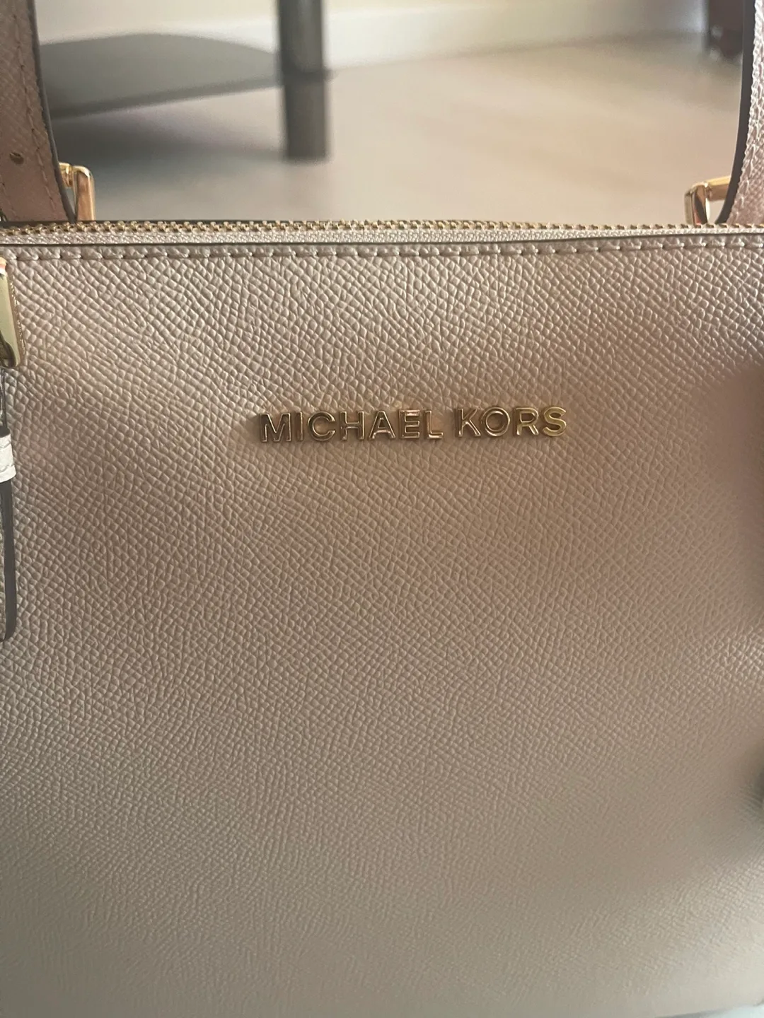 Michael Kors Light Beige Tote Bag image indicator(5)