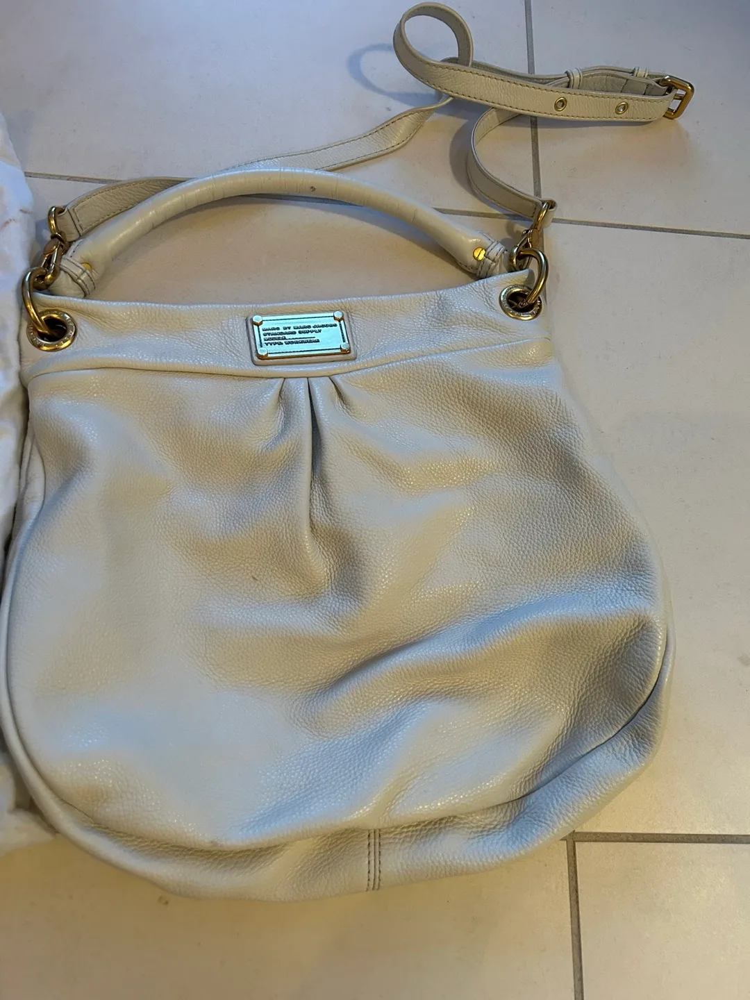 Marc by Marc Jacobs Cream Leather Shoulder Bag image indicator(2)
