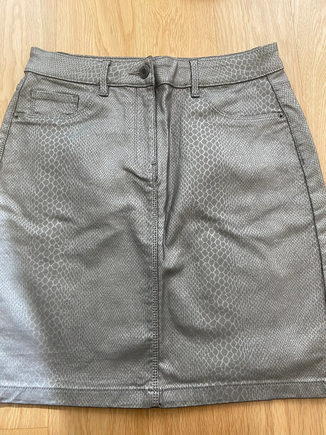 Snakeskin Mini Skirt image indicator(2)